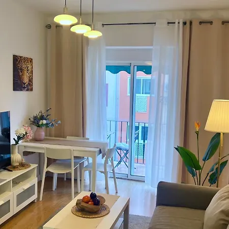 Super Comfy And Homey 4br Peachy * Málaga